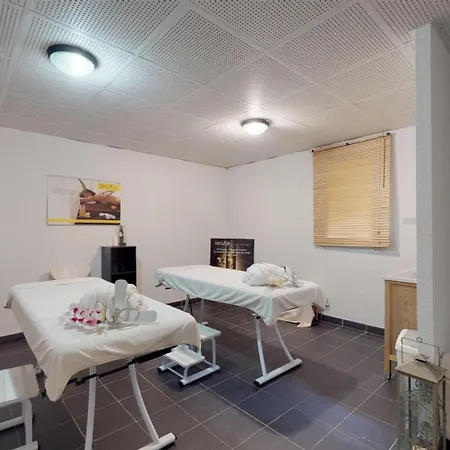 Hameau 5 106b - & Piscine 4 Pers Daire Orelle