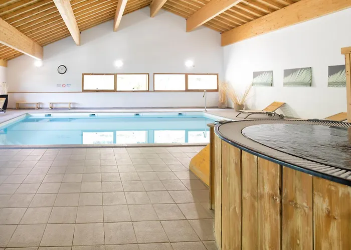 Hameau 5 106b - & Piscine 4 Pers *